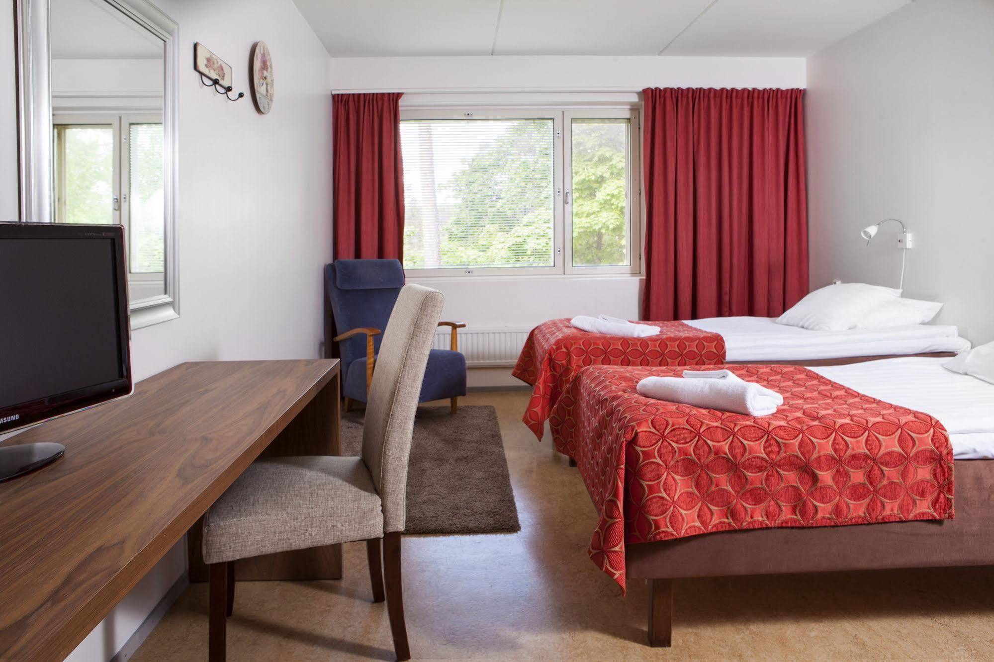 Hotel Backbyn Kartano Espoo Esterno foto